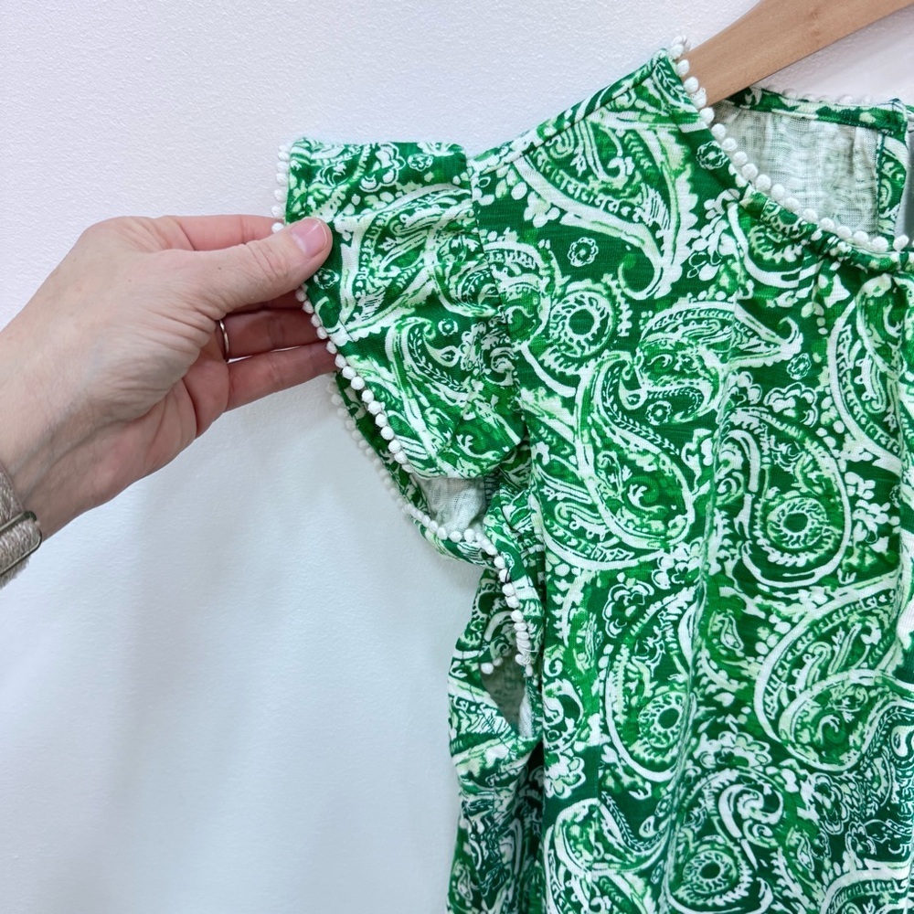 crown & ivy Green and White Paisley Flutter Sleeve Dress